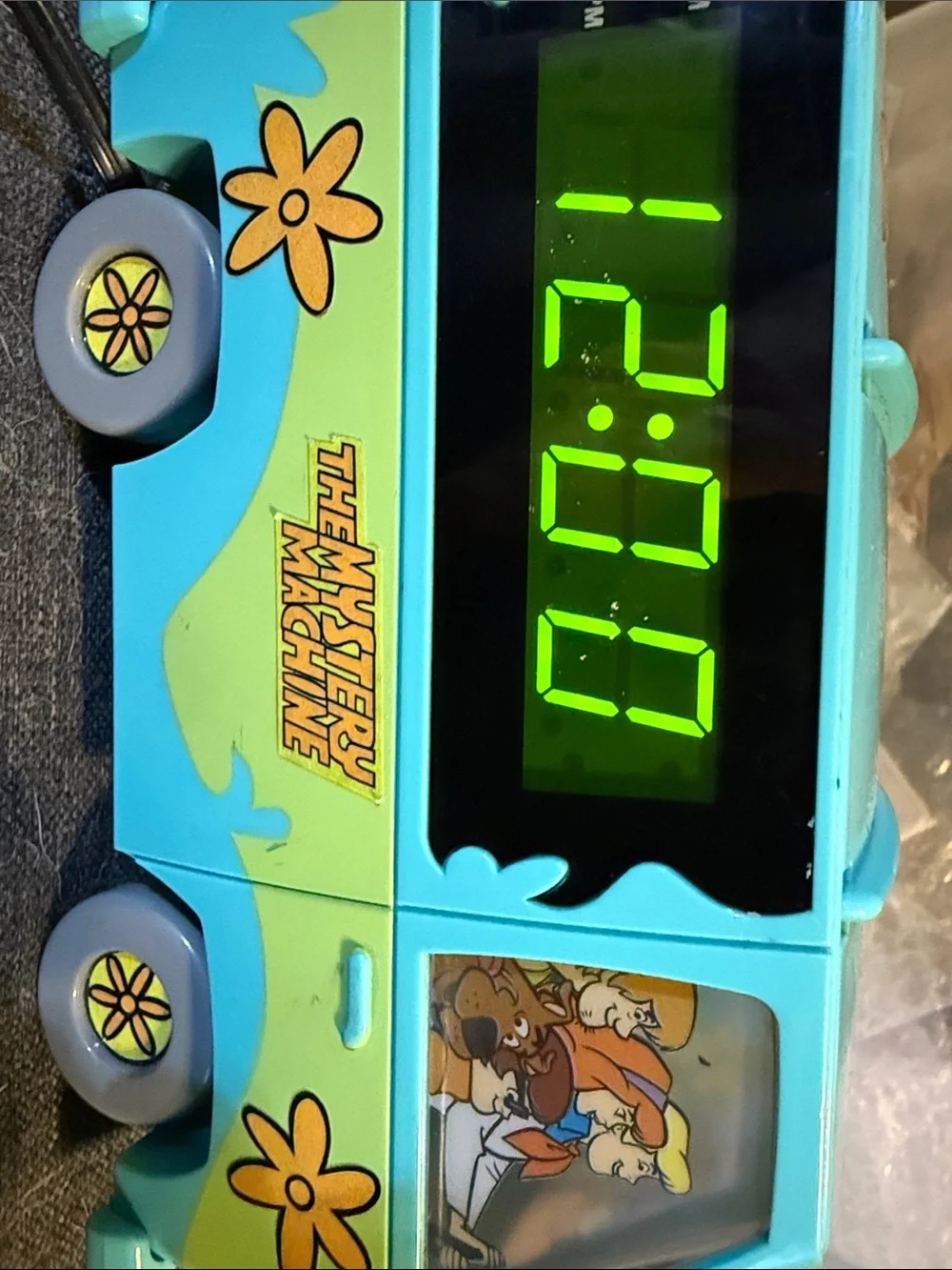 Rare Vintage 99 Westclox Scooby-Doo Mystery Machine alarm clock.Everything works